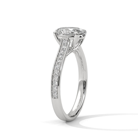 ELEGANT OVAL DIAMOND PAVE BAND RING