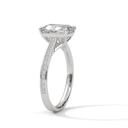 EMERALD ELEGANCE SOLITAIRE RING