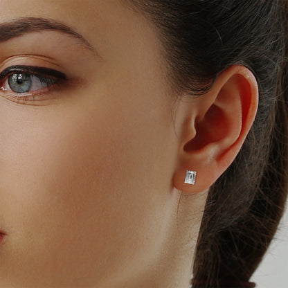 EMERALD ELEGANCE STUDS